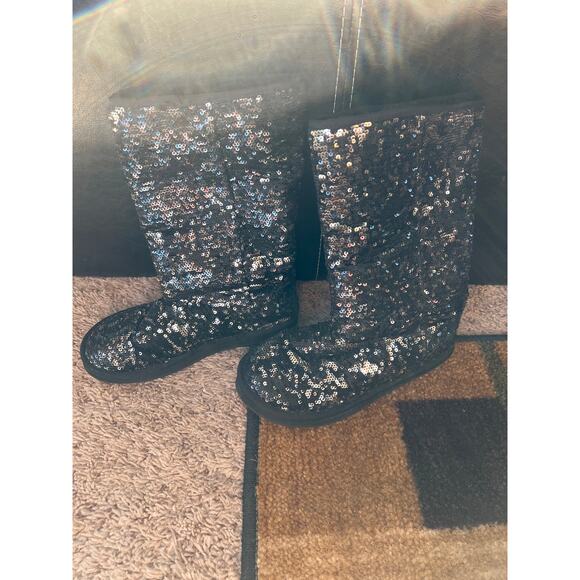 Gorgeous Stuart Weitzman Sequined Boots - Picture 1 of 5